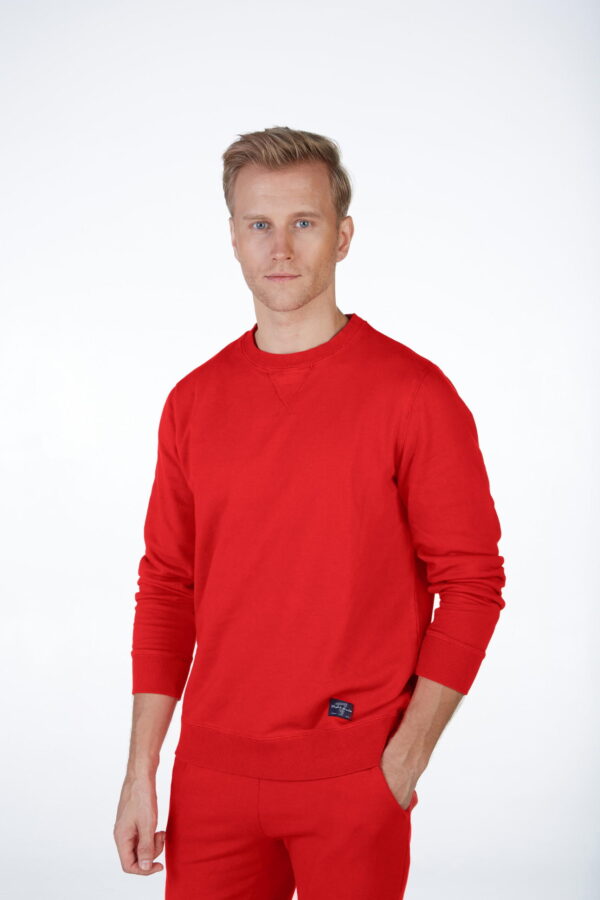 Sweatshirt-Frenchterry-Man-Red-Model-02-scaled-600x900